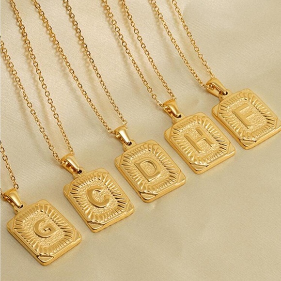 Luxe Golden [A] Bar Necklace - Picture 3 of 6